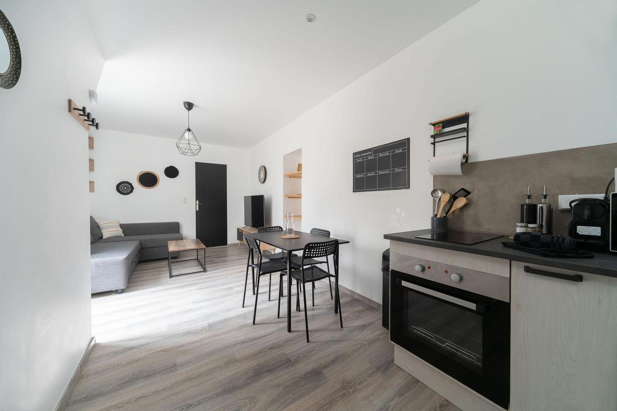 Appartement Le Celest - Climatises - Centre Vichy